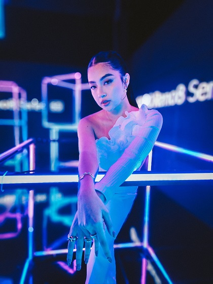 OPPO Reno Series ambassador Rei Germar captured by Magic Liwanag using the OPPO Reno8 5G 1 1