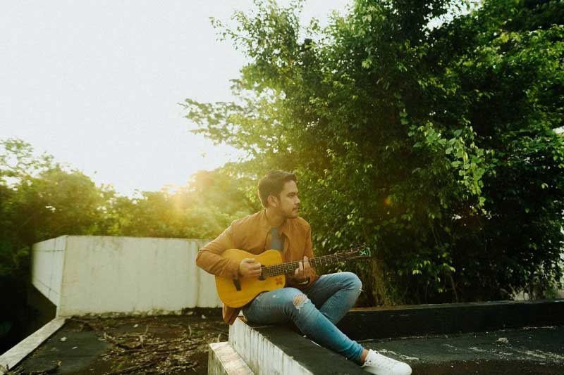Filipino singer songwriter Jason Marvin releases worship anthem 1