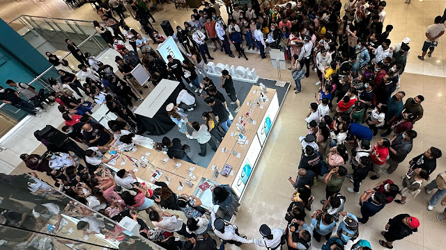 LOOK: Mega Crowd at HONOR X9a 5G’s First Day Sale
