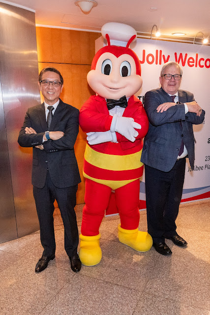 CanadaE28099s20Agriculture20Minister20Ambassador20Visit20Jollibee20Group20Headquarters20in20Manila203