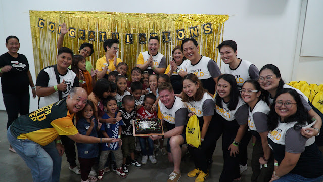 Sun Life Foundation holds fun-filled graduation celebration for Sama-Bajau kids