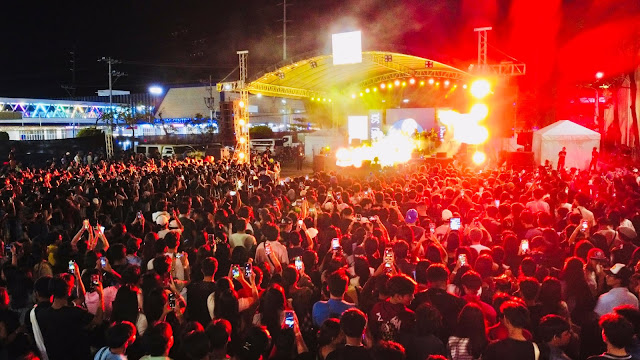 SM City Baliwag was bursting with beats and boundless energy as the Castaway Music Festival drew thousands of music lovers over the weekend, transforming the mall grounds into a vibrant playground for OPM and youth culture.